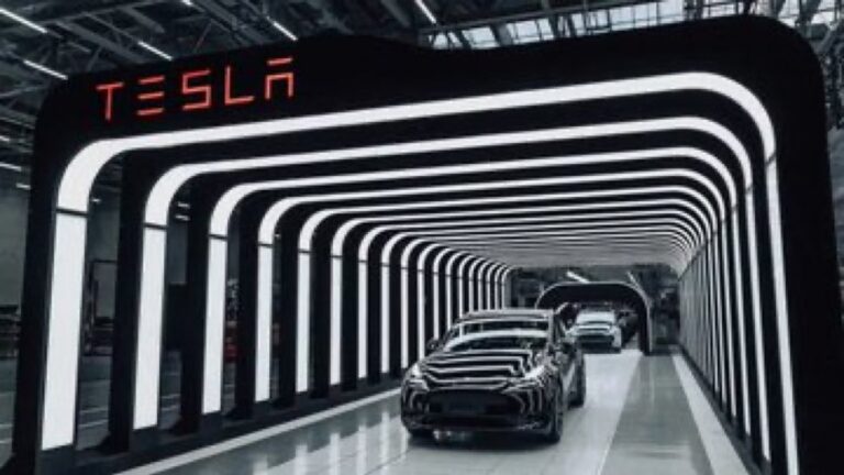 Tesla GigaBerlin : Préparation des Lignes de Production pour le Nouveau Model Y ‘Juniper’