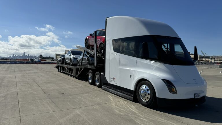 Electrify Expo : Un salon US qui permettra de découvrir le line-up Tesla