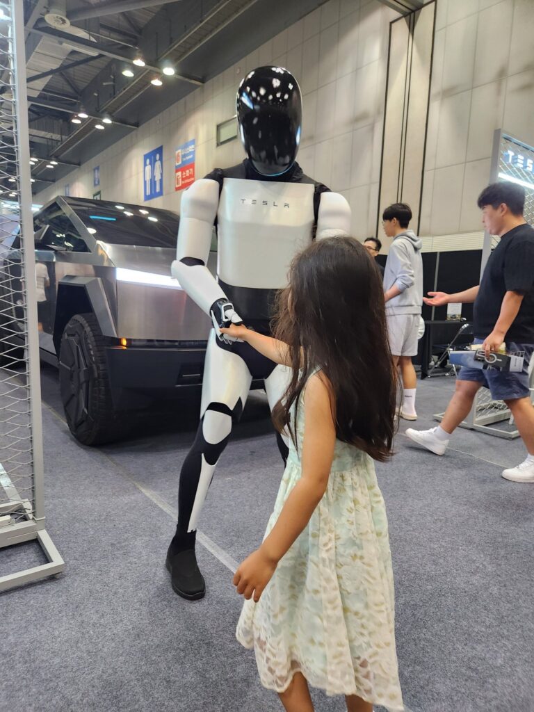 L’Exposition du Cybertruck en Corée : Un Premier Regard sur le Futur