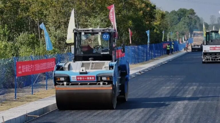 Révolution Robotique : Entretien Routier en Chine sans Travailleurs Humains