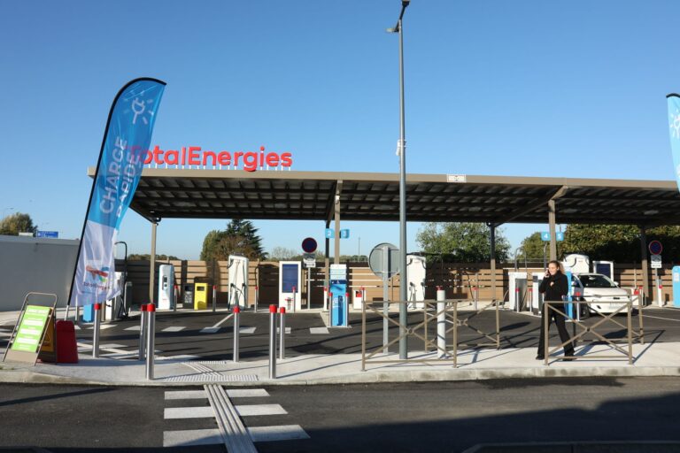 « J’ai Payé 90 € pour me Recharger chez TotalEnergies », Un Utilisateur Témoigne