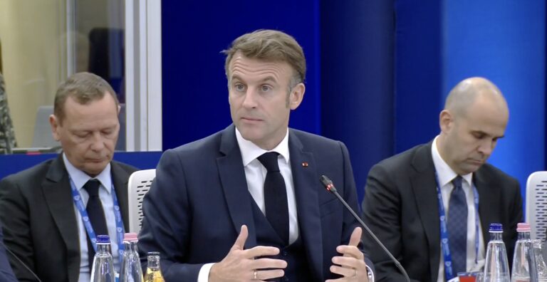 Emmanuel Macron exhorte les pays de l’UE à choisir une Europe « souveraine »