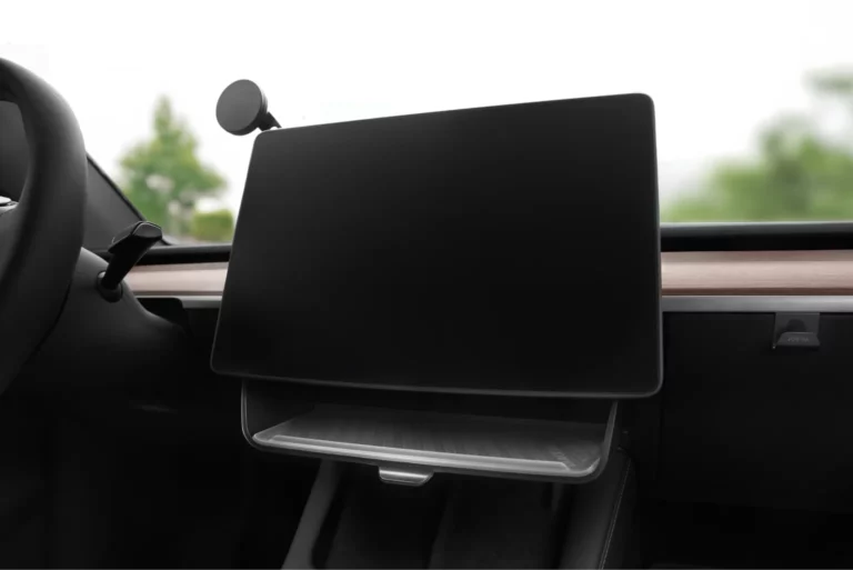 Test produit – combo d’accessoires de rangement pour la console centrale de la Tesla Model Y