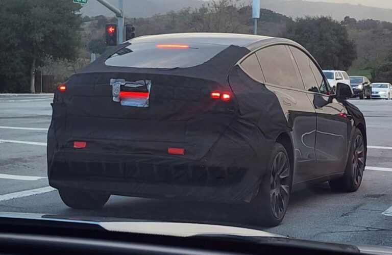 Lancement imminent de la Tesla Model Y ‘Juniper’ : une production prête à démarrer à la Giga Berlin