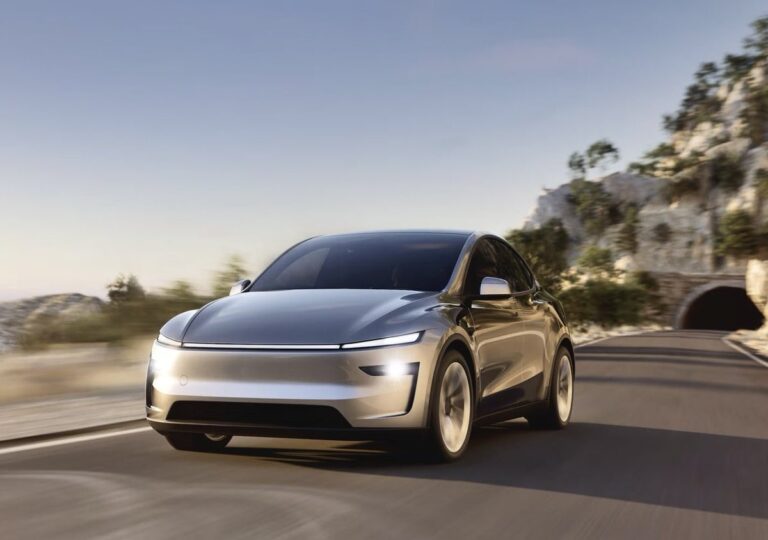 Tesla Model Y : Pourquoi cette voiture électrique cartonne-t-elle autant ?