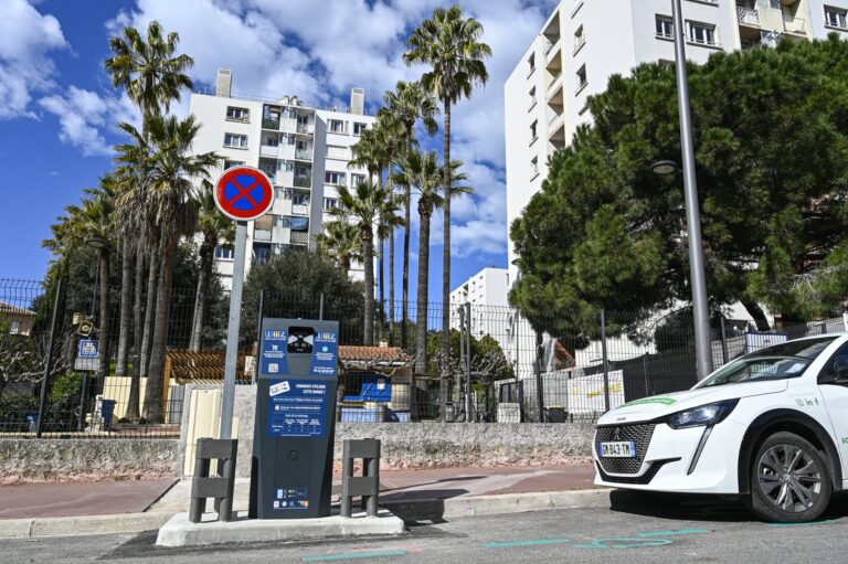 A Network of Charging Stations for Cannes and the Alpes-Maritimes