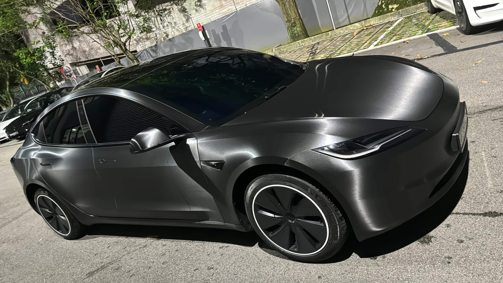 Tesla Model 3 Mate Black