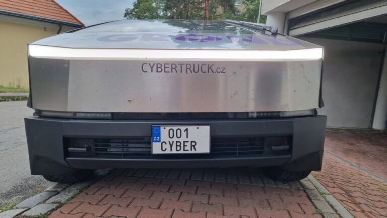 The First Cybertruck Arrives in the Czech Republic: A New Era of Electric Vehicles