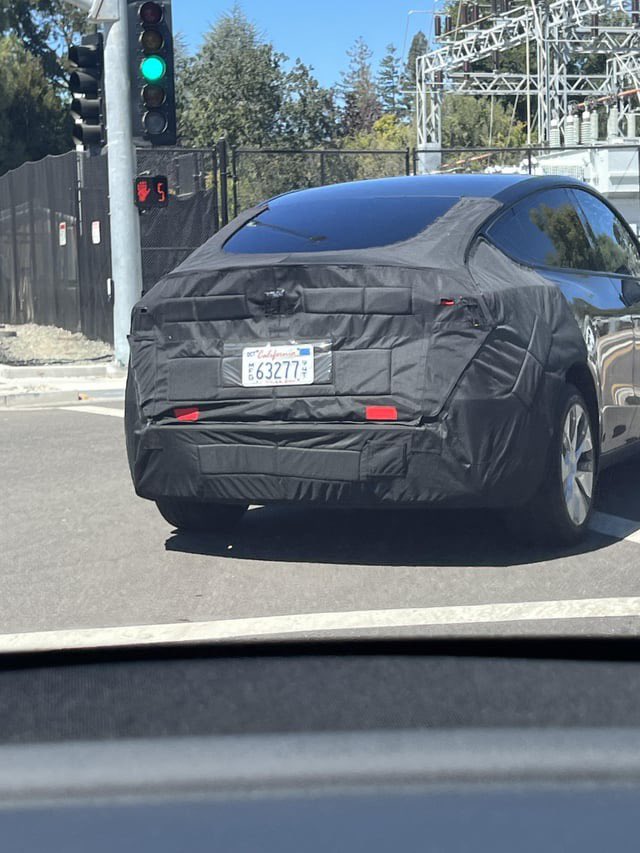 Tesla Model Y “Juniper” Prototype Spotted: What to Expect