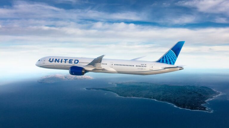 Revolutionizing In-Flight Connectivity: United Airlines Partners with SpaceX’s Starlink for Unmatched WiFi Speeds